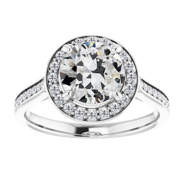 Erdgewonnener Edler Diamant Solitär-Ring mit Akzenten – Hauptansicht