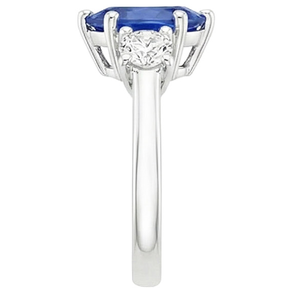 echter round diamant 3Karat ring auf Weiß
