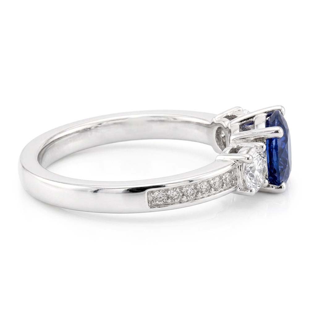 Runder Saphir & Aus der Erde Abgebauter Natürlicher Diamant Ring Weißgold 2,50 Karat 3 Steine Stil