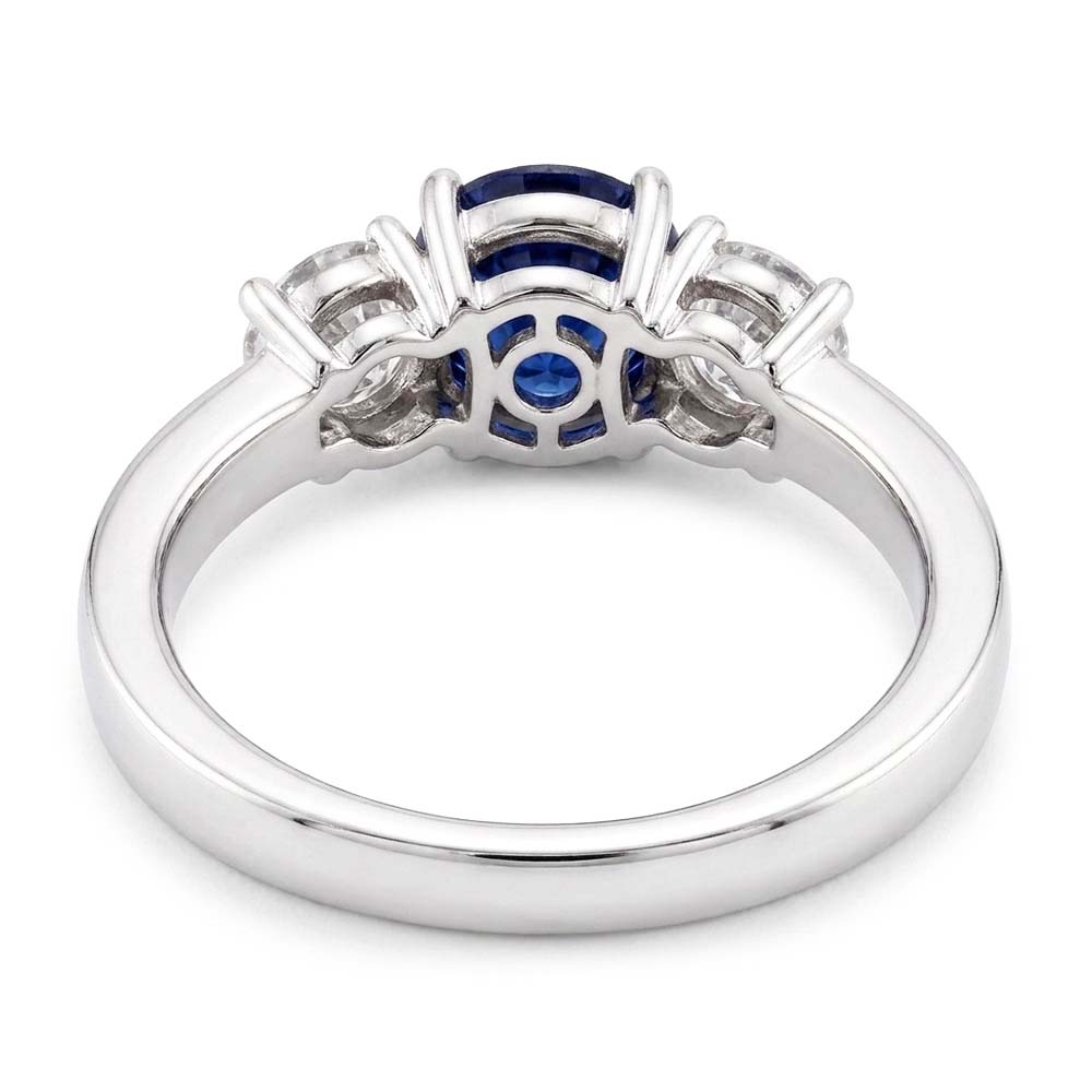 Runder Saphir & Aus der Erde Abgebauter Natürlicher Diamant Ring Weißgold 2,50 Karat 3 Steine Stil