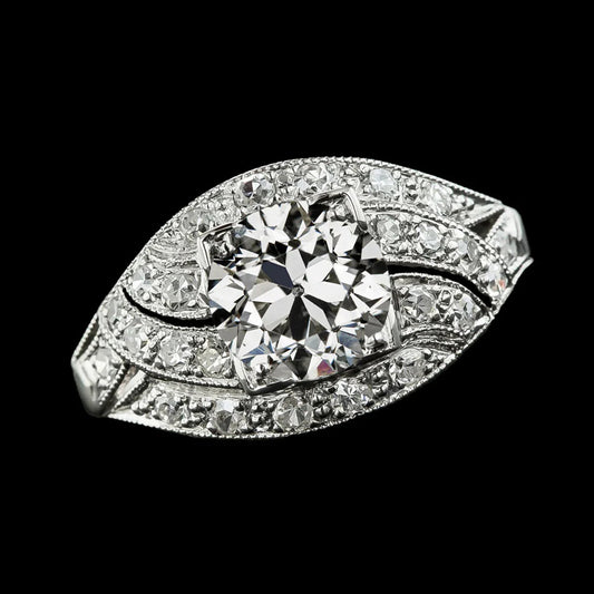 Runder alter Bergmann Echt Diamantring mit V-Krapfen im Verdrehte-Stil 4,50 Karat