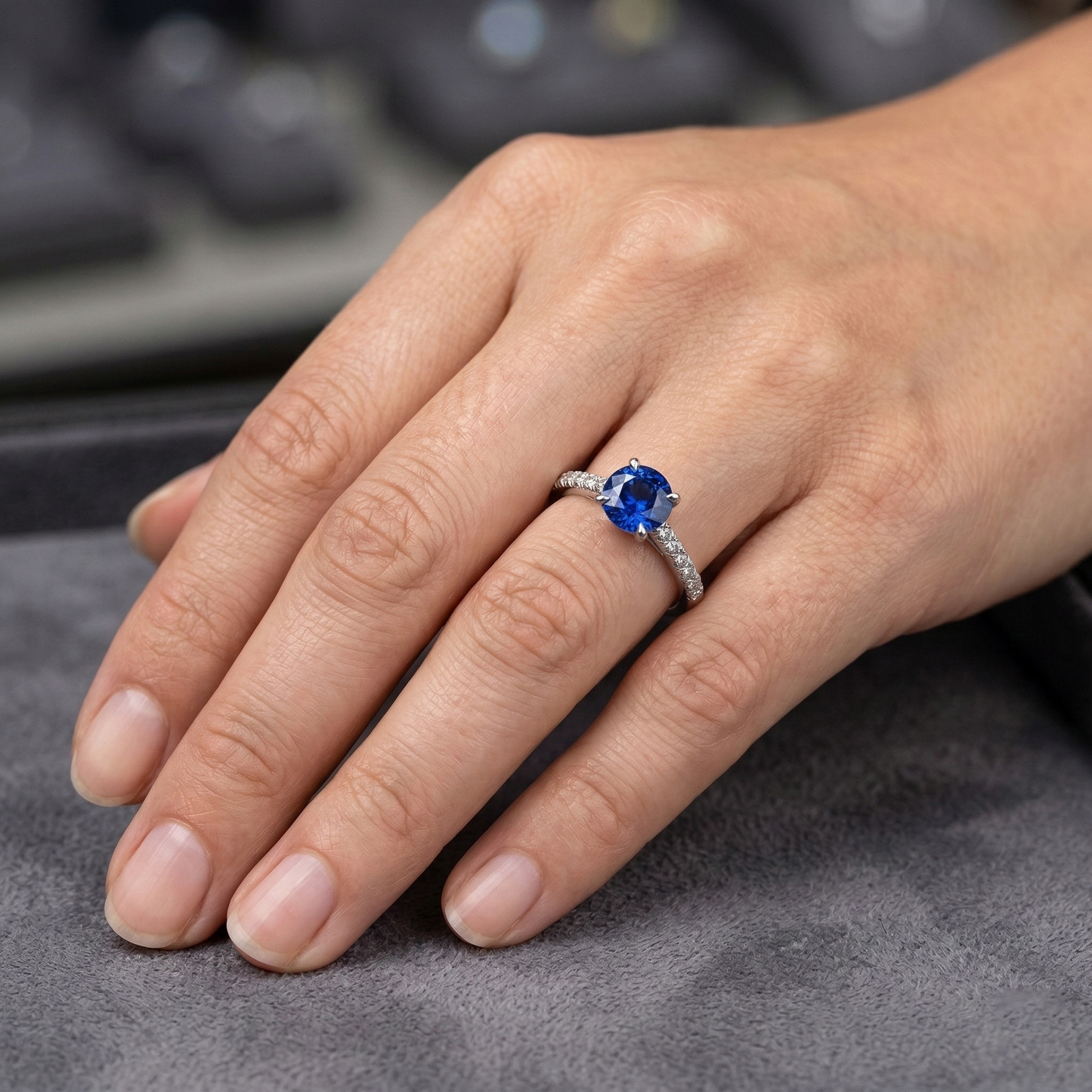 Runder Sri Lanka Saphir Ring Aus der Erde Abgebauter Natürlicher Diamant Schmuck Weiß Gold 14K