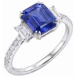 Smaragd Drei Steine Blauer Saphir Ring & Pave Set Natürlicher Diamant ( nicht im Labor gezüchtet )en 3 Karat