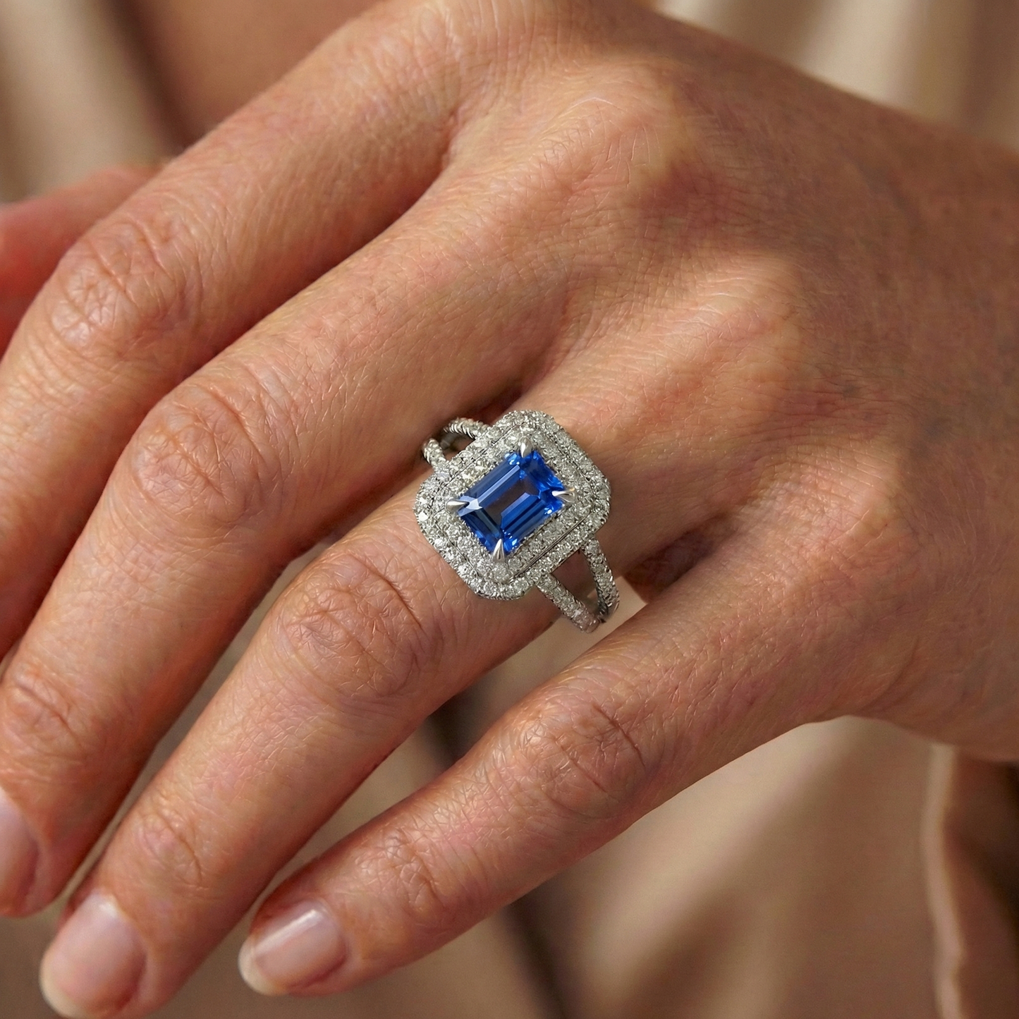 Smaragd Ceylon Saphir Schmuck Aus der Erde Abgebauter Natürlicher Diamantring Weißgold 14K 3 Karat