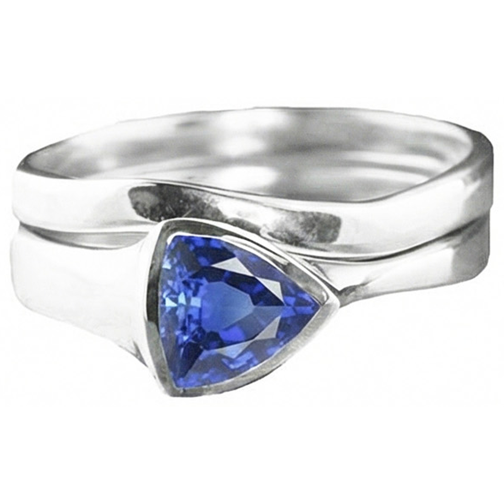 Solitaire Ehering Set Trillion Saphir 1,50 Karat Lünette Set