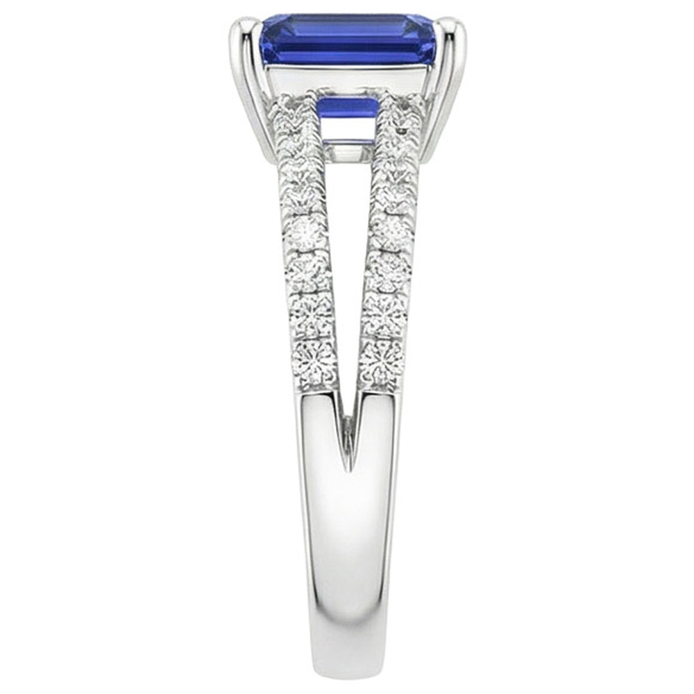 echter round diamant 4.50Karat ring auf Weiß