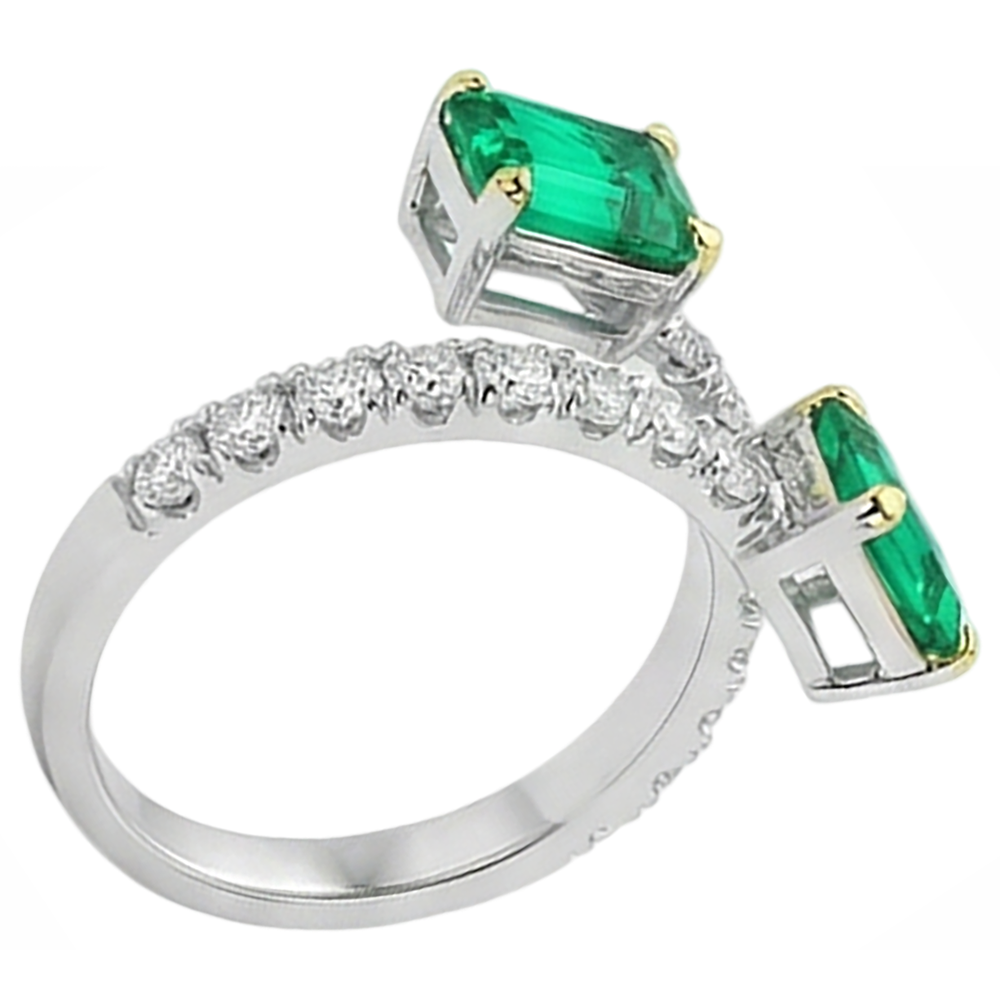 Naturreiner Edler Smaragd Edelstein-Ring 2 Karat Bicolor 14K Gold – Schrägansicht