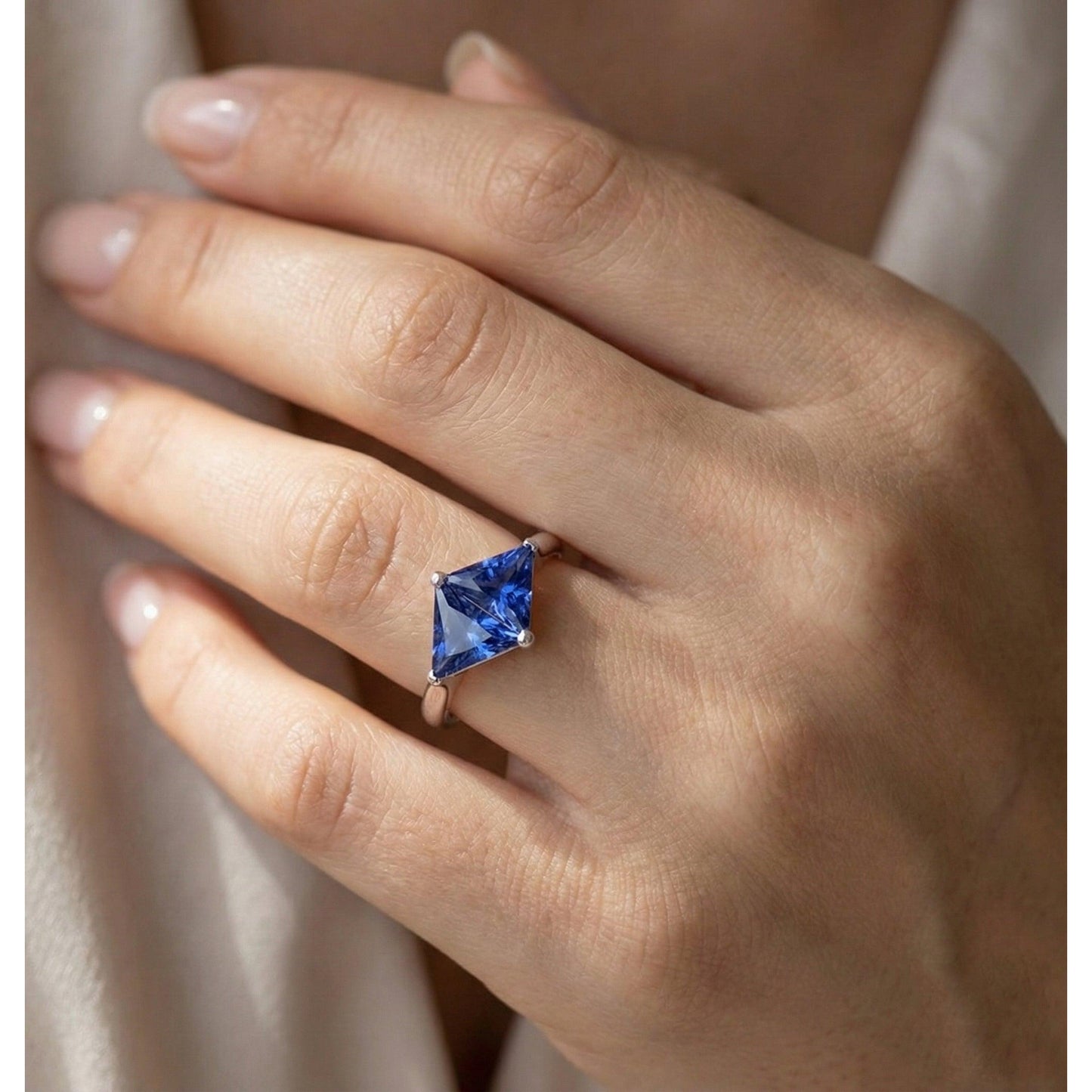 Trillion Cut Saphir Edelstein Ring 2 Karat Damen Schmuck Gold