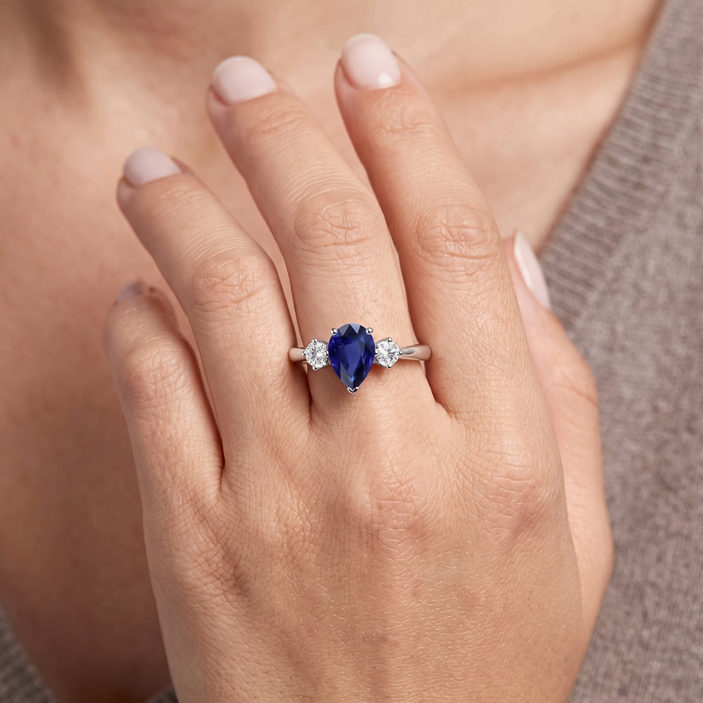 Verlobungsring mit 3 Steinen Birne Blauer Saphir & Natürlicher Diamant ( nicht im Labor gezüchtet )en 2.50 Karat