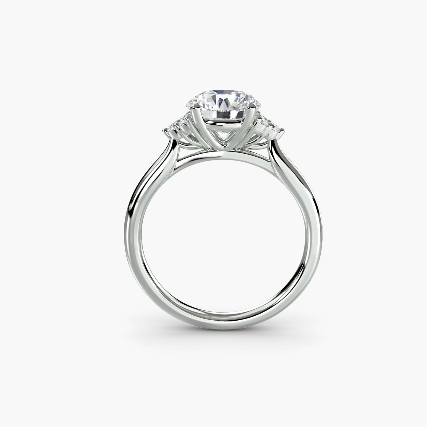 Brillantschliff Edelstein Ring in Gold – Frontansicht