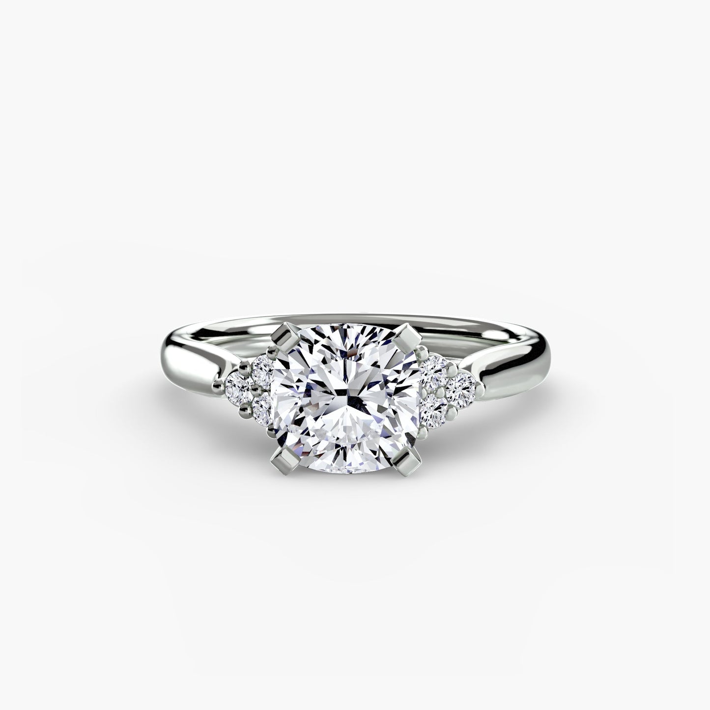 Brillantschliff Edelstein Ring in Gold – Schrägansicht
