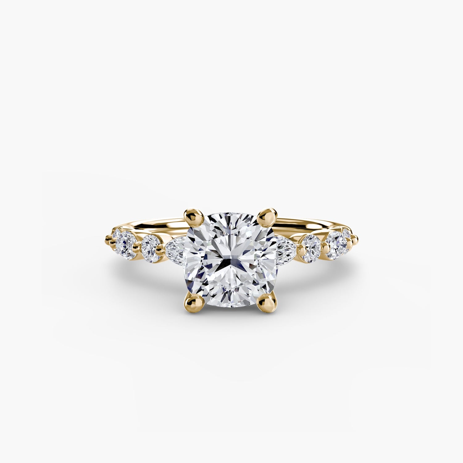 Setting Gold mit Edler Diamant – Schrägansicht