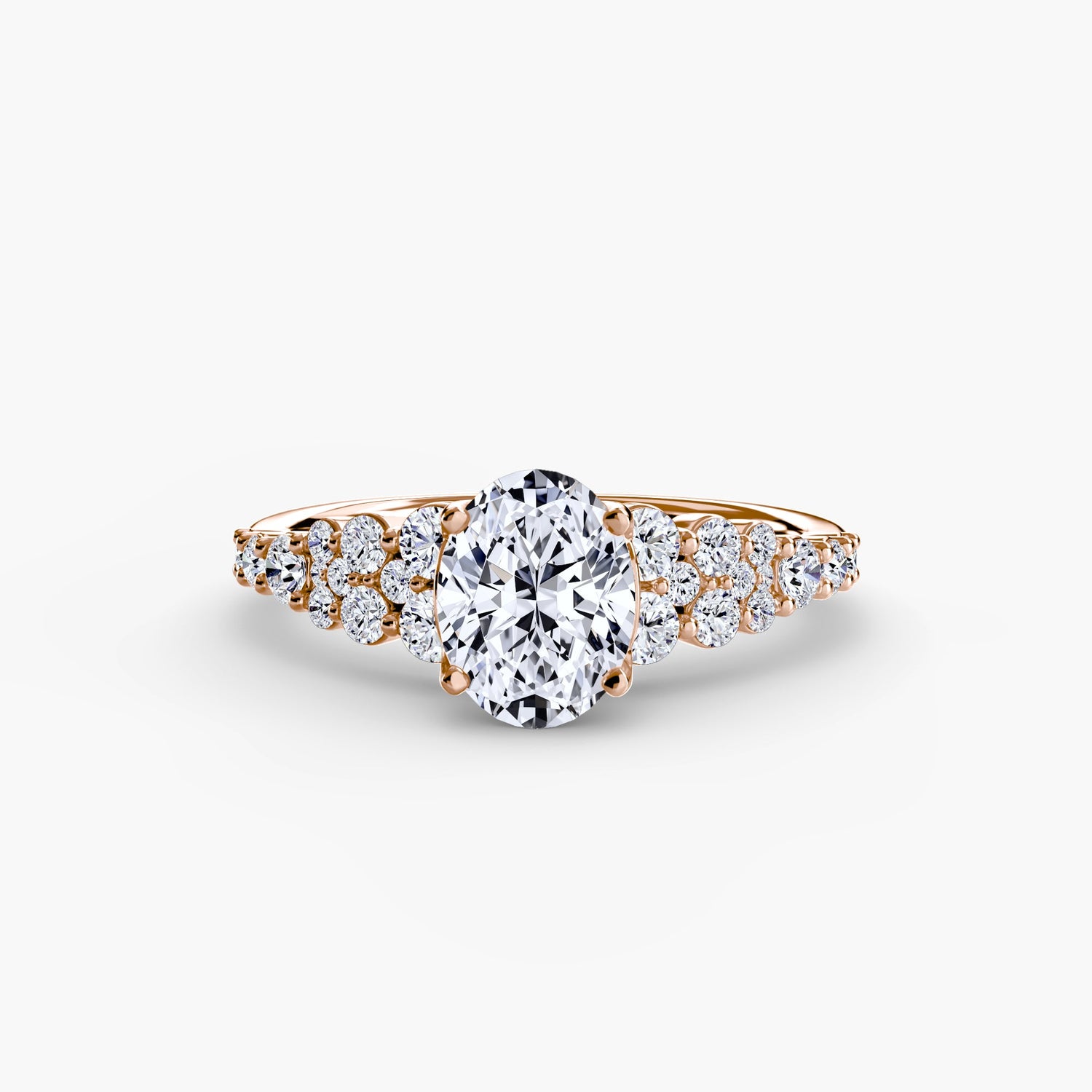 Brillantschliff Edelstein Ring in Gold – Schrägansicht