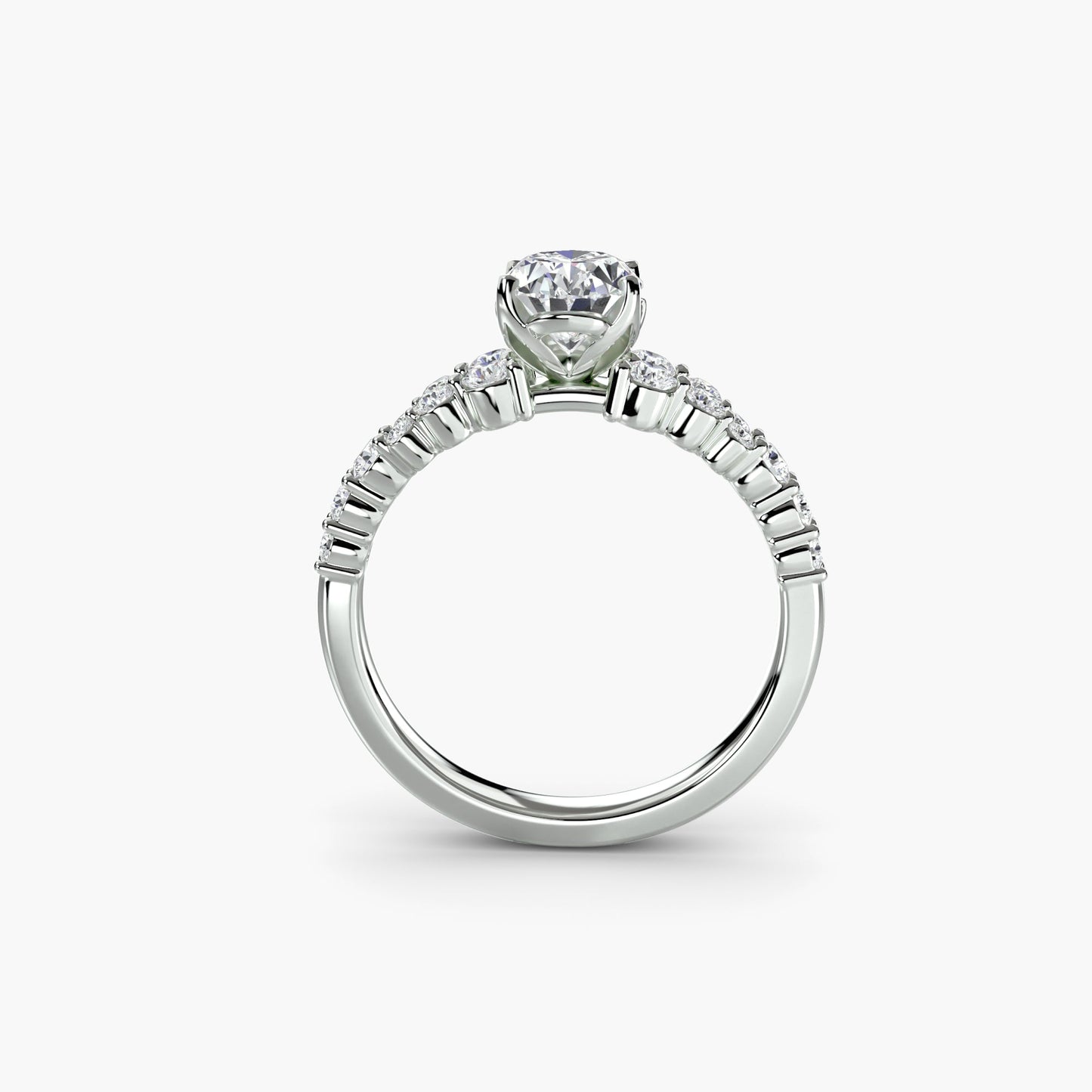 Brillantschliff Edelstein Ring in Gold – Frontansicht