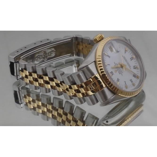 Weiße Rolex Datejust-Uhr mit römischem Zifferblatt und goldenem Armband1
