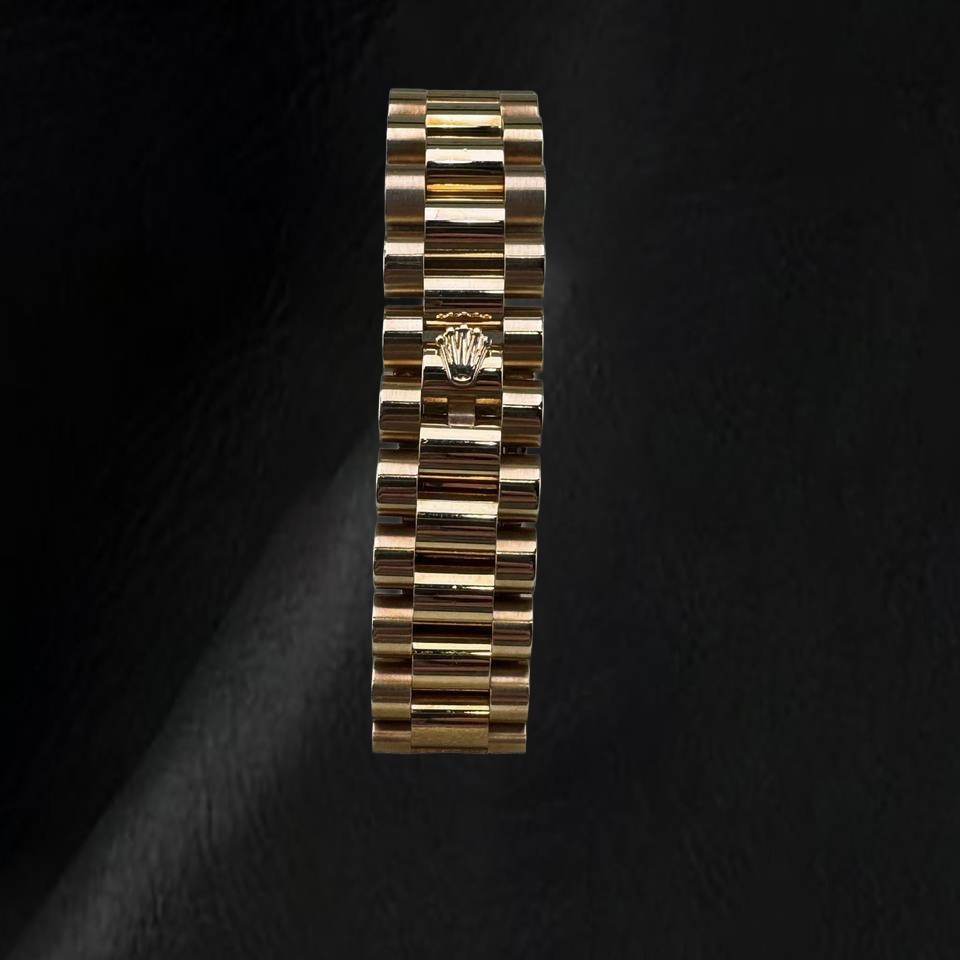 Rolex President 31 mm Gelbgold Uhr Jahr 2011 Weißes Perlmutt-Diamantzifferblatt