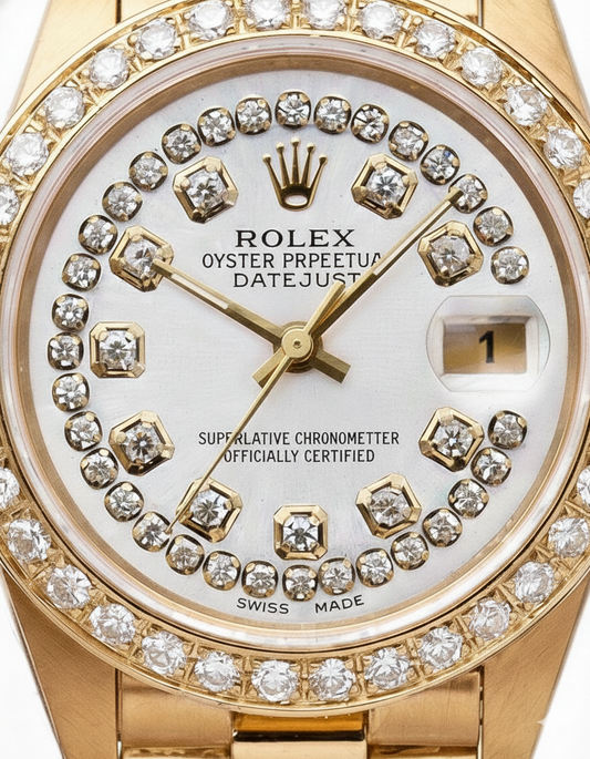 Zweireihiges Diamant-Zifferblatt im Rolex-Präsidenten-Stil mit Lünette und Gold-Datejust