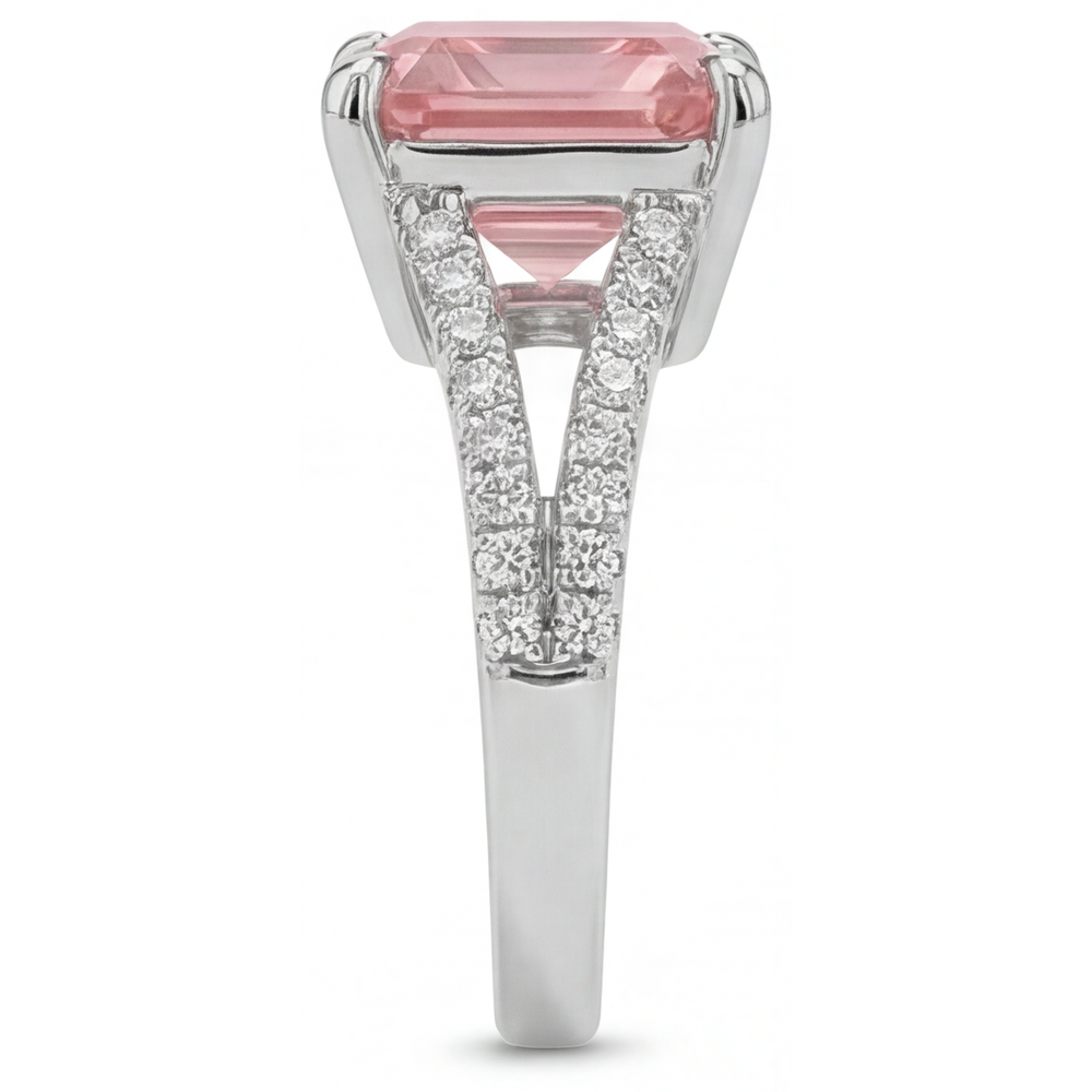 Pavé-Ring mit natürlichem pfirsichfarbenem Padparadscha-Saphir im Asscher-Schliff, 3,8 Karat, 14 Karat Weißgold