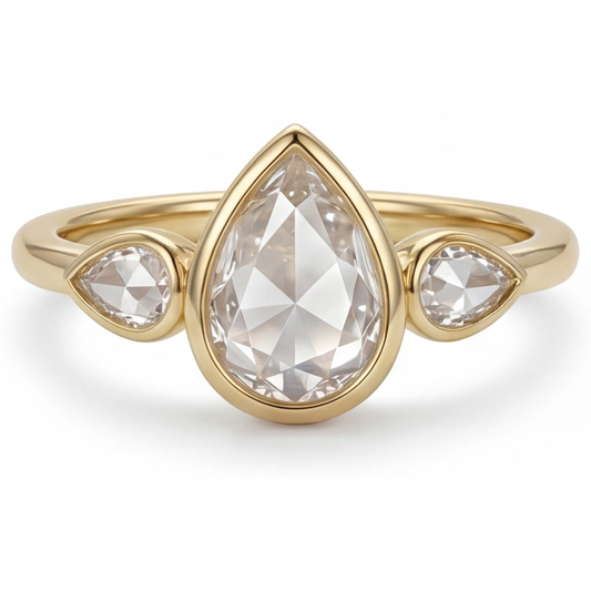 Dreisteinring 14 Karat Gelbgold mit Diamant – Hauptansicht