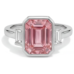 Padparadscha-Verlobungsring, 3,9 Karat, echter Saphir im Smaragdschliff und weiße Baguettes, Lünette, Dreistein, 14 Karat Gold