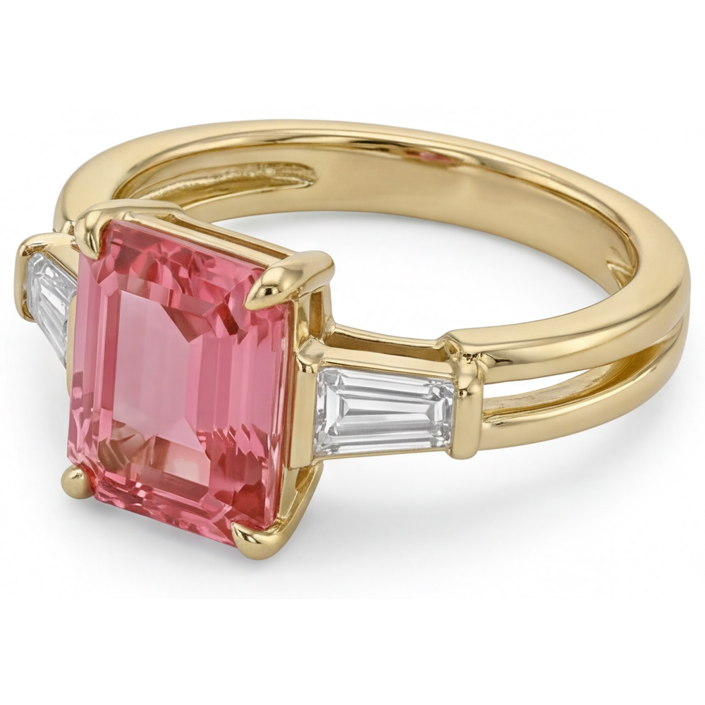 Pfirsich-Saphir-Ring, 2,9 Karat, echter Padparadscha im Smaragdschliff und weiße Baguettes, Dreistein-Ring, 14 Karat Gelbgold