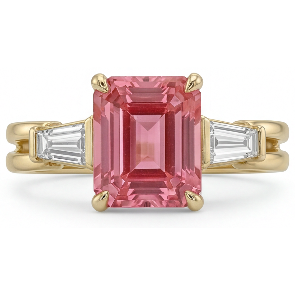 Pfirsich-Saphir-Ring, 2,9 Karat, echter Padparadscha im Smaragdschliff und weiße Baguettes, Dreistein-Ring, 14 Karat Gelbgold