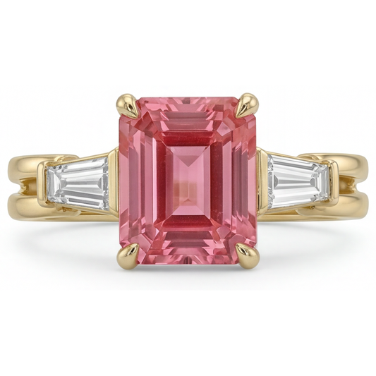Pfirsich-Saphir-Ring, 2,9 Karat, echter Padparadscha im Smaragdschliff und weiße Baguettes, Dreistein-Ring, 14 Karat Gelbgold