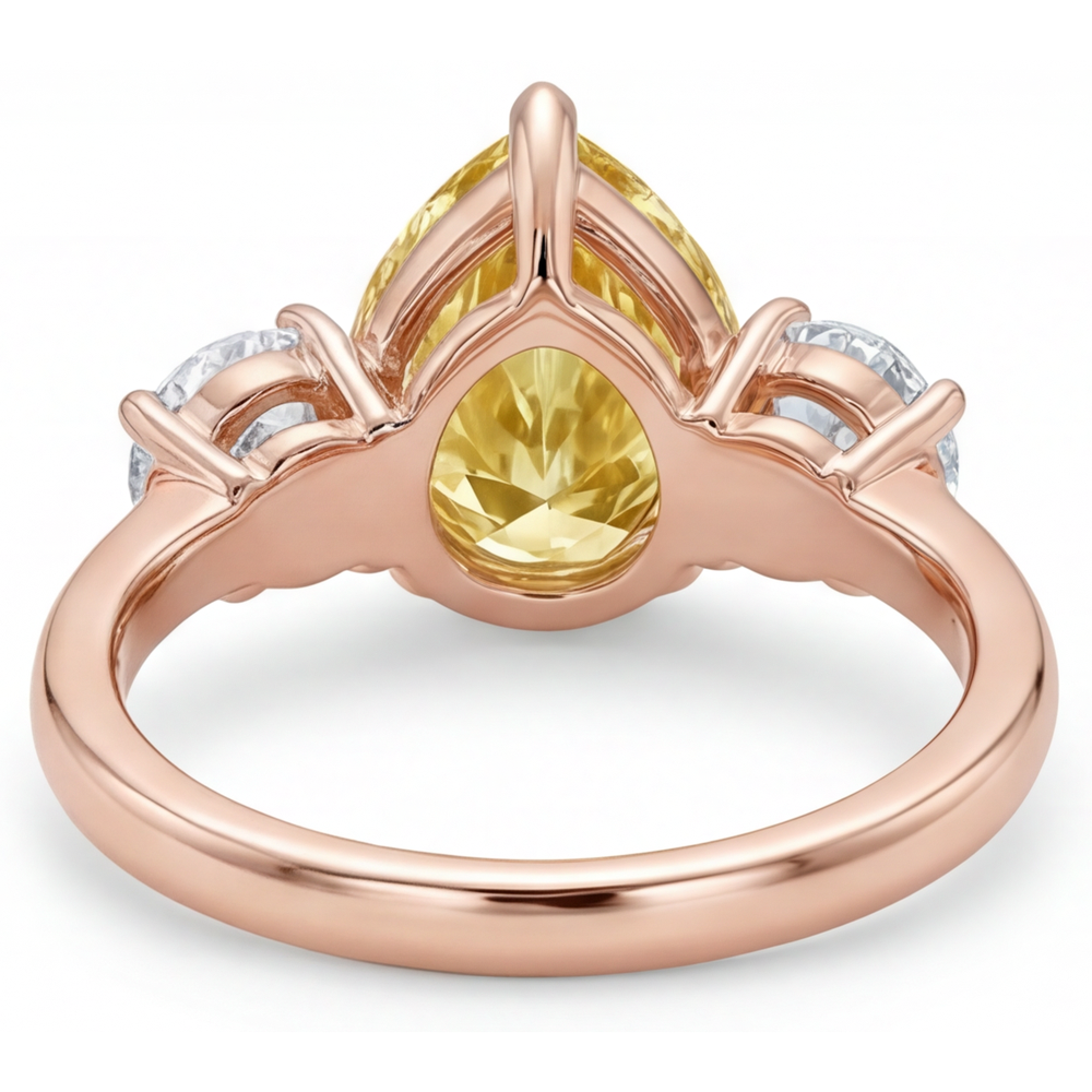 Gelber Kanarienvogel-Diamant Dreisteinring 2-Karat 14K Roségold – Detailansicht