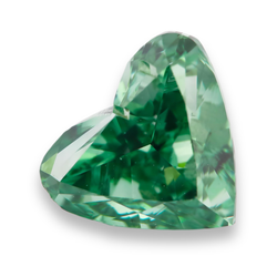 Natürlicher 2 Karat Herzschliff Grün Behandelter Loser Diamant