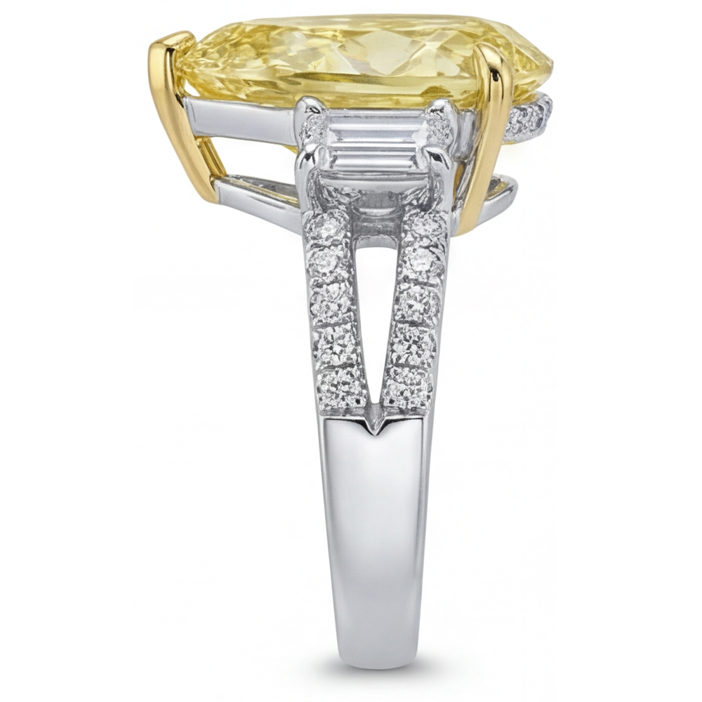 Kanariengelber Diamant Dreisteinring 4-Karat Bicolor 14K Gold – Schrägansicht