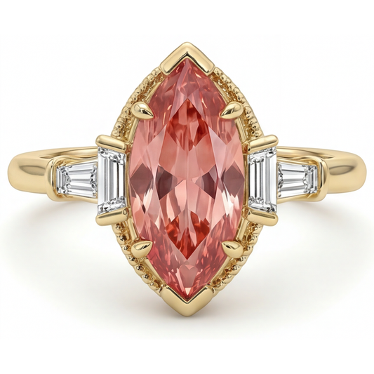 Pfirsich-Saphir-Verlobungsring, 4,1 Karat, im Labor gezüchtet, Marquise-Padparadscha und weiße Baguettes, Drei-Stein-Kathedralenfassung, 14 Karat Gelbgold