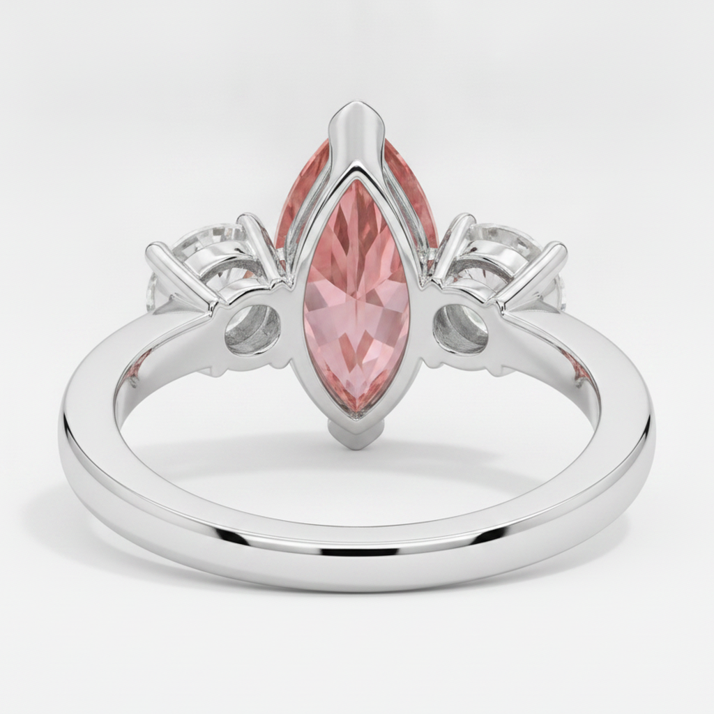 Padparadscha-Saphir-Ring 3,1 Karat Echter Marquise-Schliff Dreistein Platin
