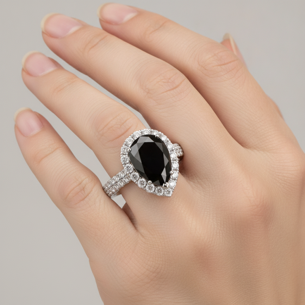 Schwarzer Diamantring 6 Karat Natürlicher Tropfenschliff Halo 14 Karat Weißgold