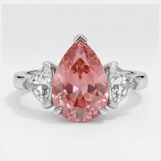 Padparadscha-Saphir-Ring 3,6 Karat Echter Tropfenschliff und weiße Trillanten Dreistein Platin