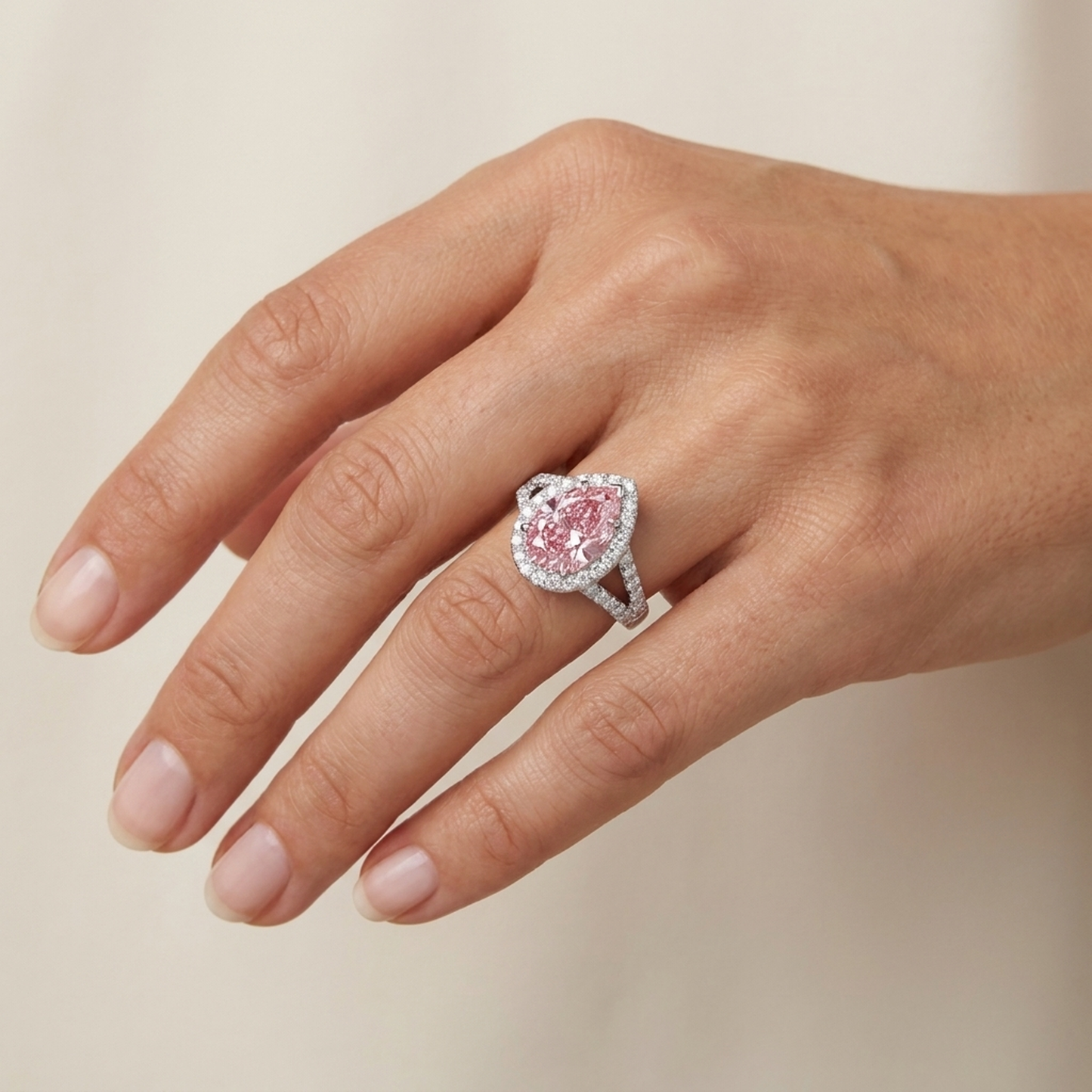 Rosa Diamantring 3,2 Karat Tropfenschliff