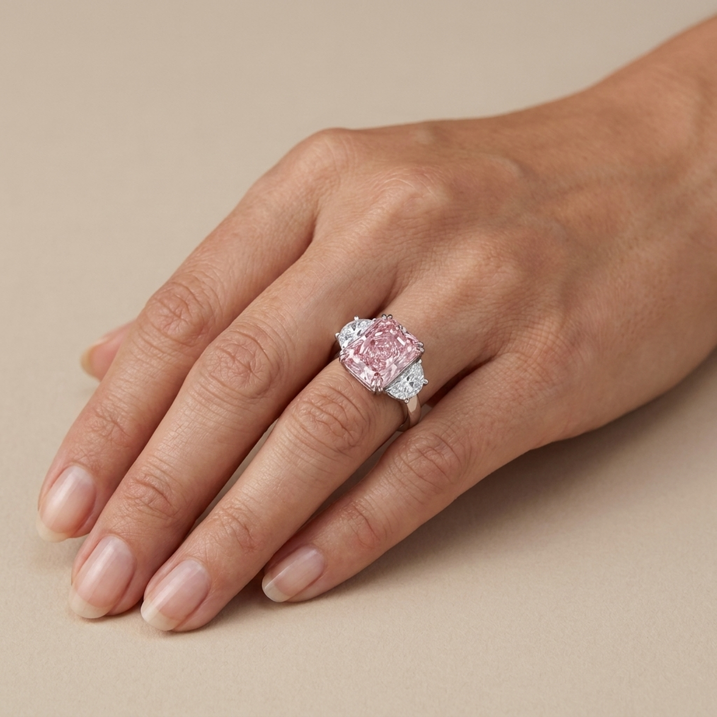 Rosa Diamantring 4,5 Karat im Radiant-Schliff