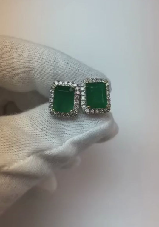 Krappenset Radiant Emerald Halo Diamants Pave 4,70 Ct. Ohrstecker