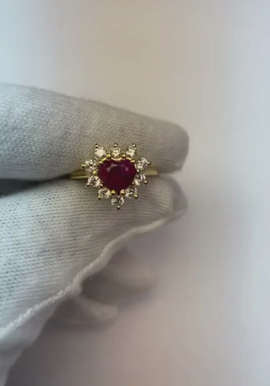 2,25 Karat herzförmiger Rubin- und echter Diamantring aus 14 Karat Gelbgold