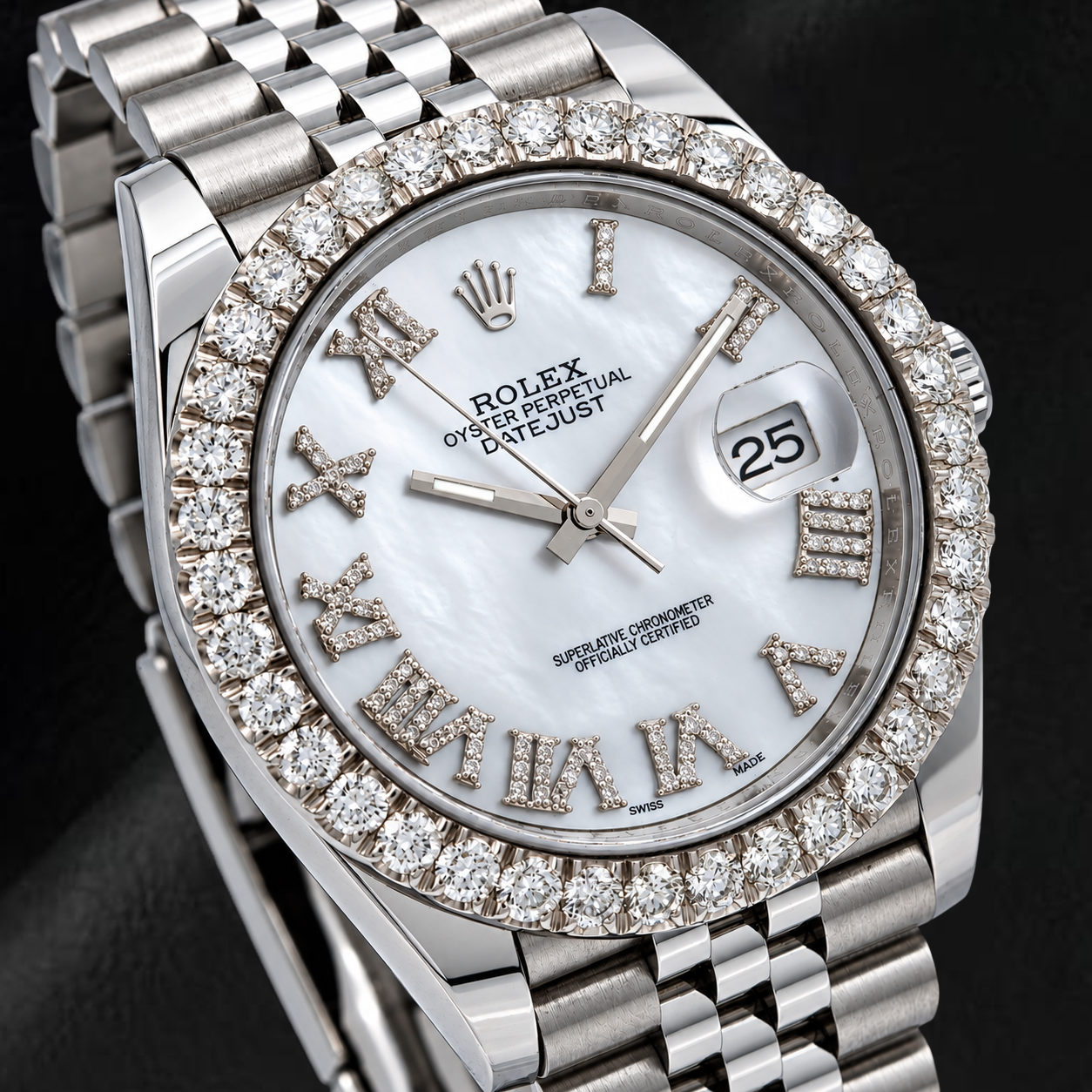 Rolex Datejust 41 mm 126300 Uhr mit weißem Perlmutt-Diamantzifferblatt und römischen Ziffern