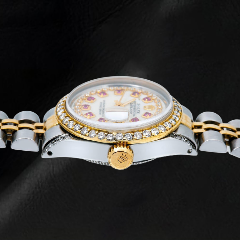 Rolex Datejust 69173 26 mm Uhr, weißes Perlmutt-Diamantzifferblatt mit Diamantkranz, Bicolor, Jubilé-Armband