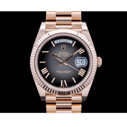 Rolex Day-Date 228235 40 mm Uhr aus Roségold mit schwarzem römischem Zifferblatt