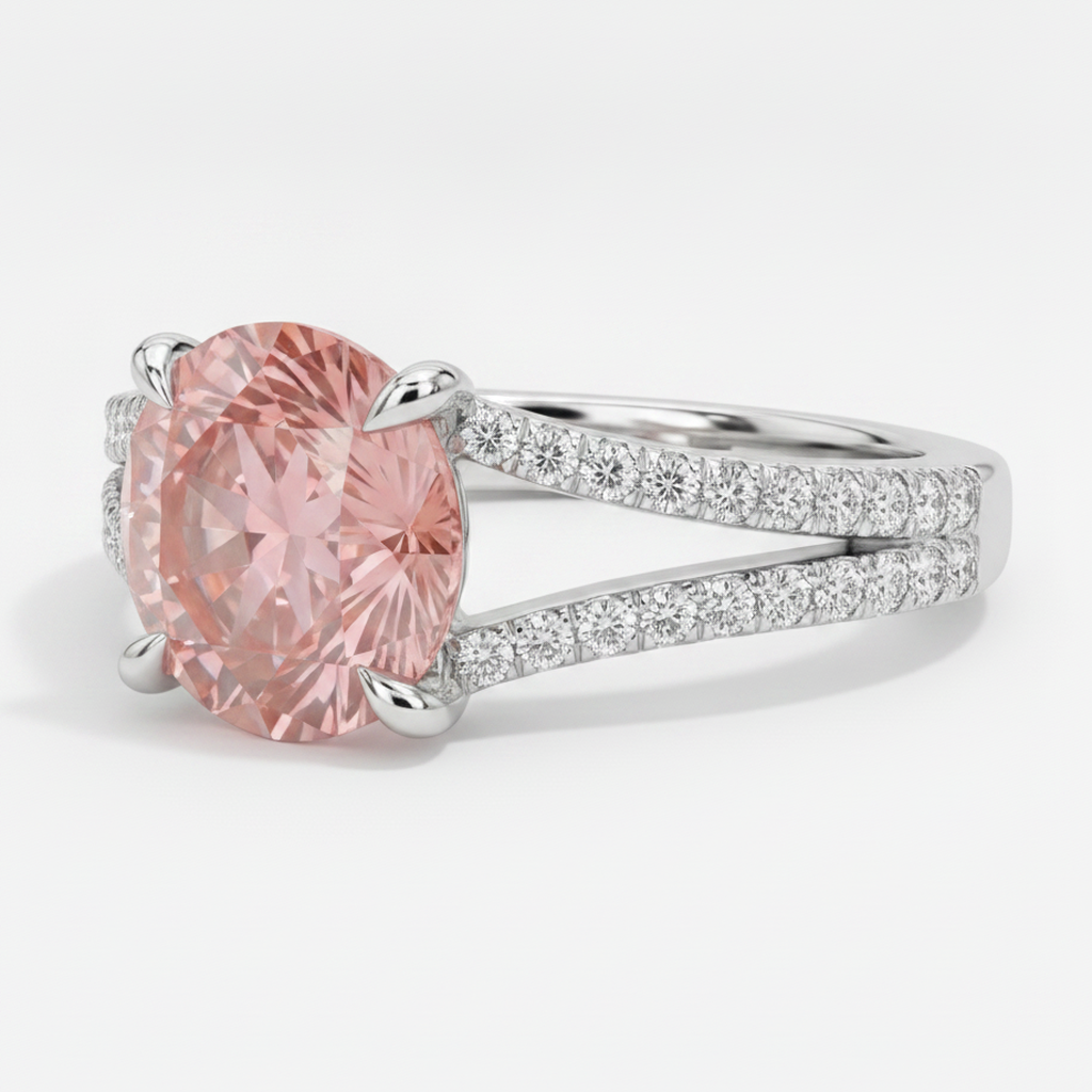 Pfirsich-Saphir Verlobungsring 2,6 Karat Natürlicher Runder Padparadscha Geteilte Ringschiene 14 Karat Weißgold