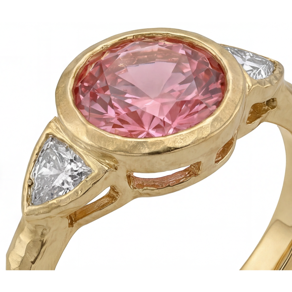 Padparadscha-Ring 2,6 Karat natürlicher runder Saphir und weißer Trillant Lünette Drei-Stein 14 Karat Gelbgold