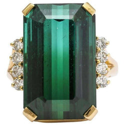 13 Kt grüner Turmalin und Aus der Erde Abgebauter Natürlicher Diamantring 14K Gelbgold