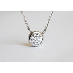 1,5 Kt Solitaire Aus der Erde Abgebauter Natürlicher Diamant Lünette Anhänger mit Kette