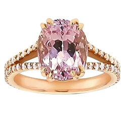 21 Karat Rosa Kunzit im Ovalschliff mit Aus der Erde Abgebauter Natürlicher Diamant-Jubiläumsring