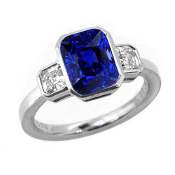 3 Steine Kissen Lünette Set Blauer Saphir & Aus der Erde Abgebauter Natürlicher Diamant Ring 3,50 Karat