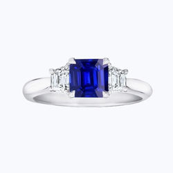 3 Steine Ring Asscher Schliff Blauer Saphir & Trapezoid Aus der Erde Abgebauter Natürlicher Diamanten 2 Karat