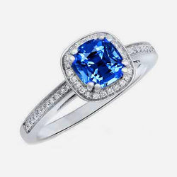 3,35 Karat Ceylon Blauer Saphir und runde Aus der Erde Abgebauter Natürlicher Diamanten Verlobungsring
