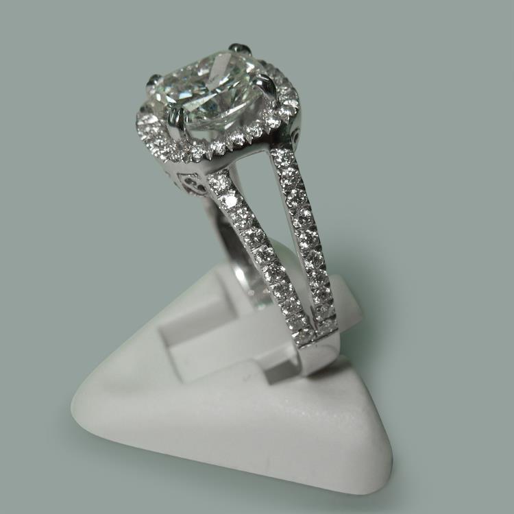 3.50 Karat Kissen Diamant Solitaire Ring Split Shank Schmuck Neu